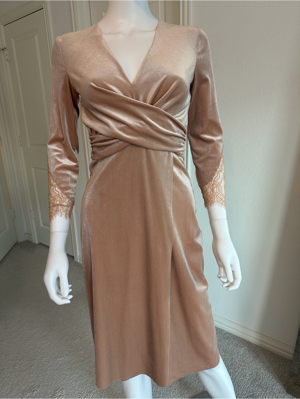 NWOT Zara Velvet Lace-Trim Wrap Dress  Dusty Rose Small